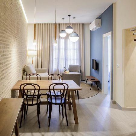 Apartamentos Terra Triana Seville Exterior photo