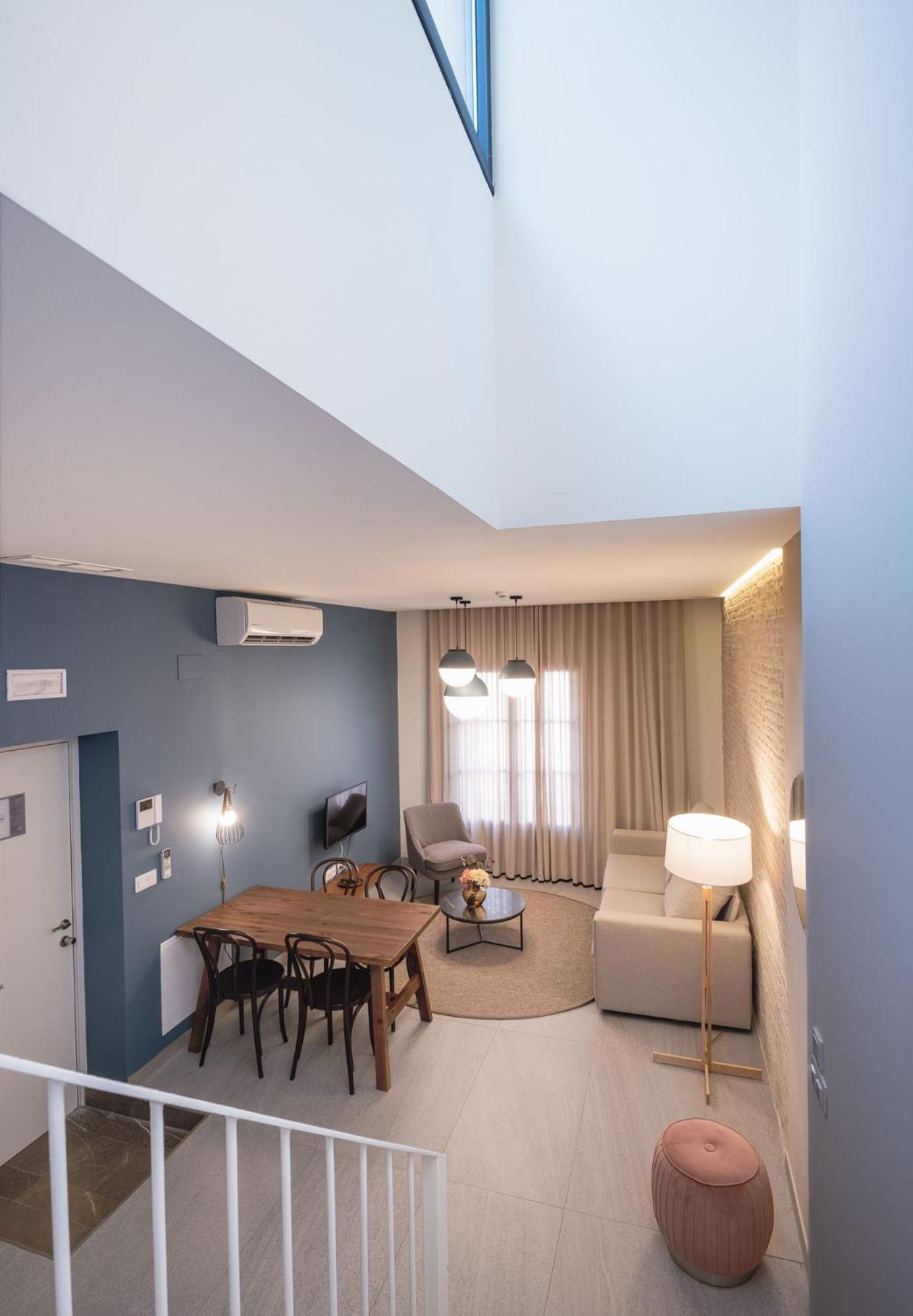 Apartamentos Terra Triana Seville Exterior photo