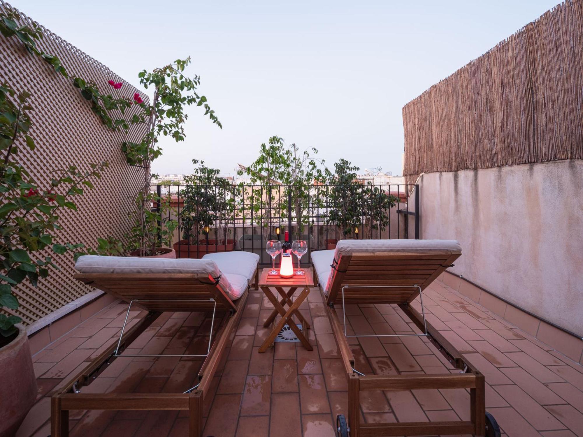Apartamentos Terra Triana Seville Exterior photo